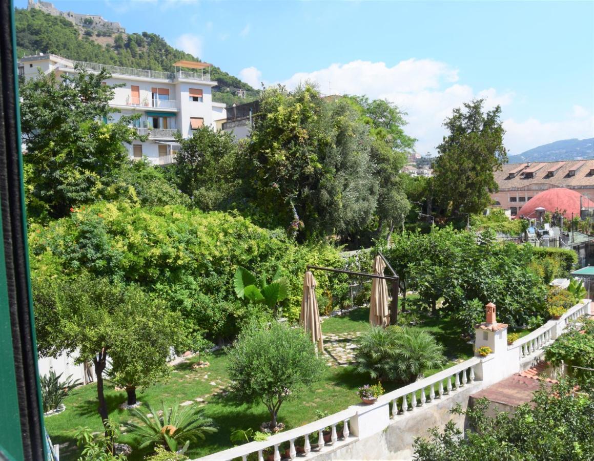 Acquablu Charme Suites - B&B 萨莱诺 外观 照片